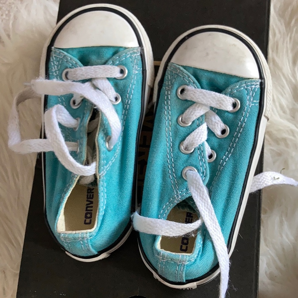 Toddler sneakers